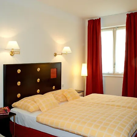 Hotell Chez Jean