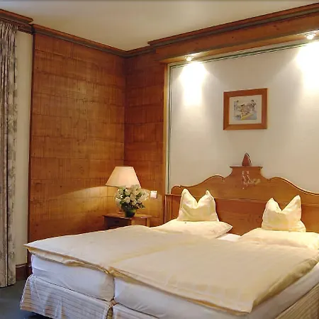 Chez Jean فندق