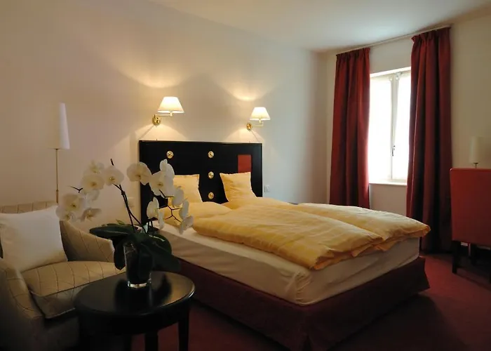 Hotell Chez Jean 3*