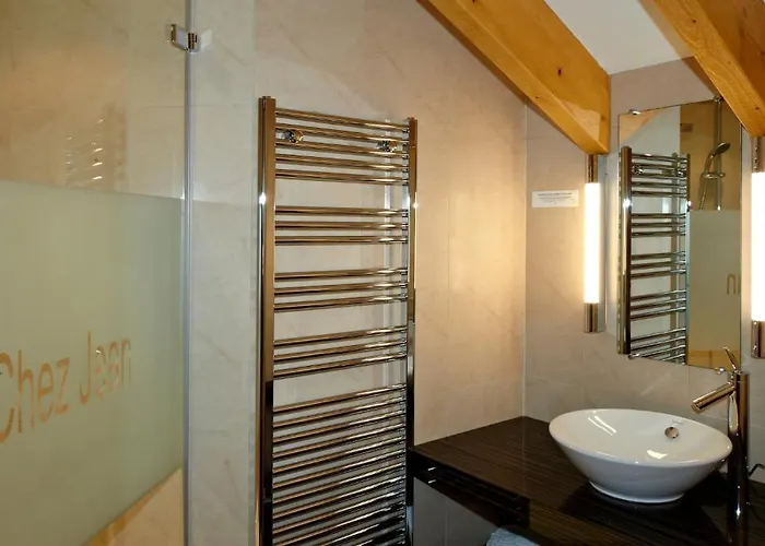Chez Jean Hotell
